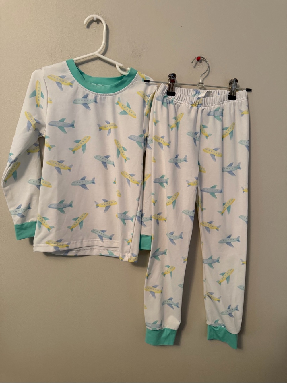 Eliza James Airplane Print Pajama Set - White with Aqua Trim